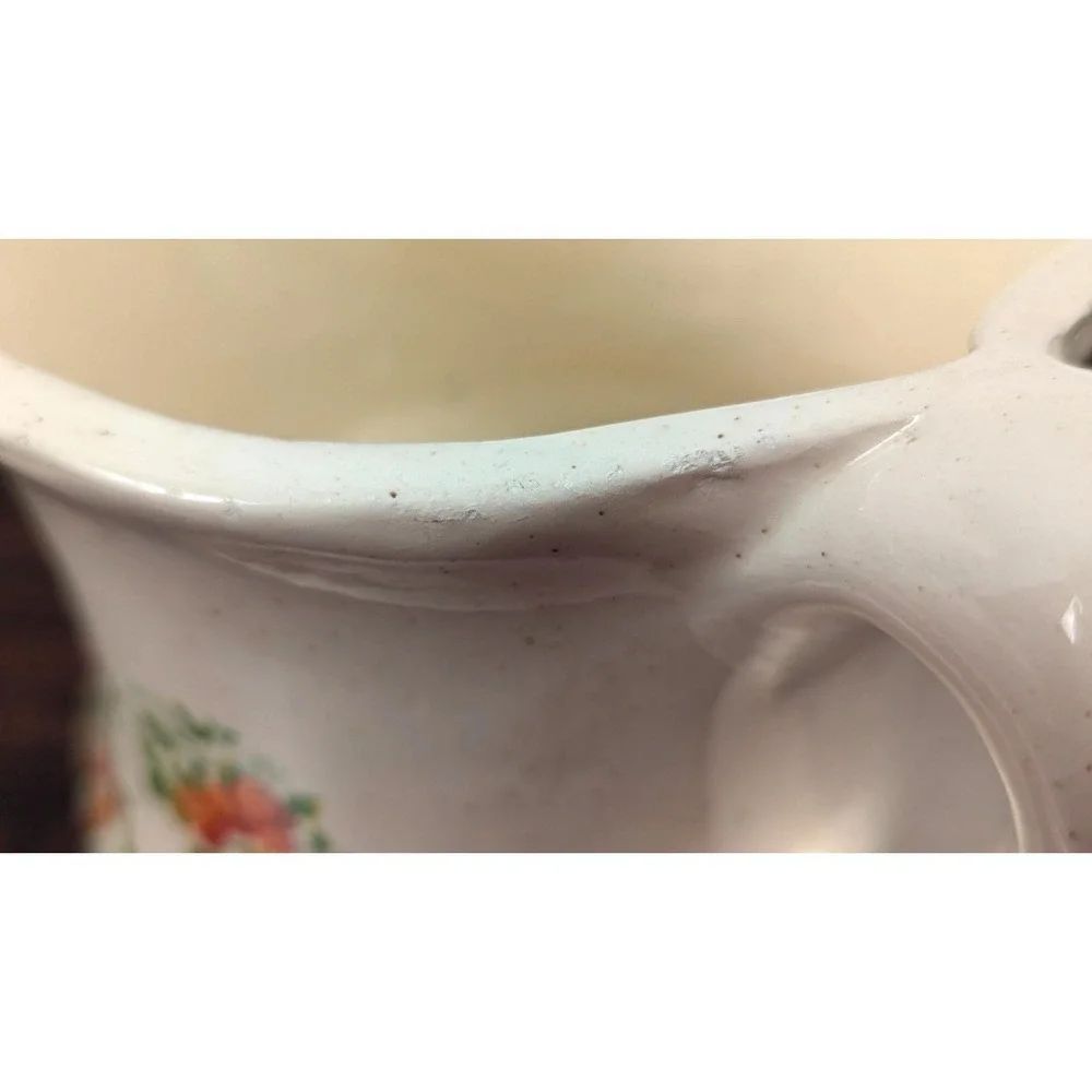 N/A handle pitcher